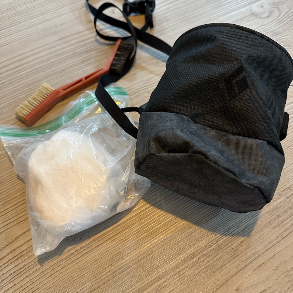 Black Diamond Climbing Chalk Bag Set in Black and Brown